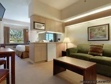 Hotel Microtel & By Wyndham Msp Airport 2*